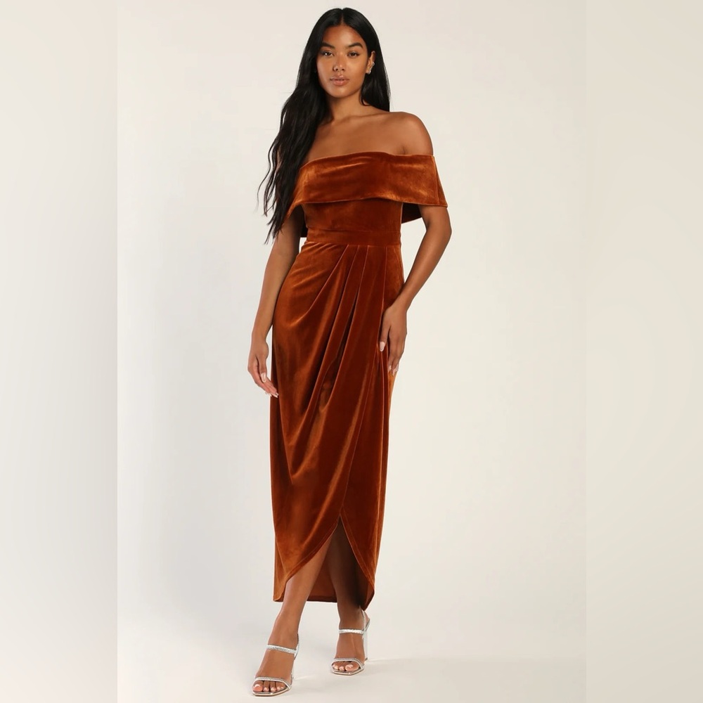 Lulus Elegant Brown Velvet Gown NWT XL